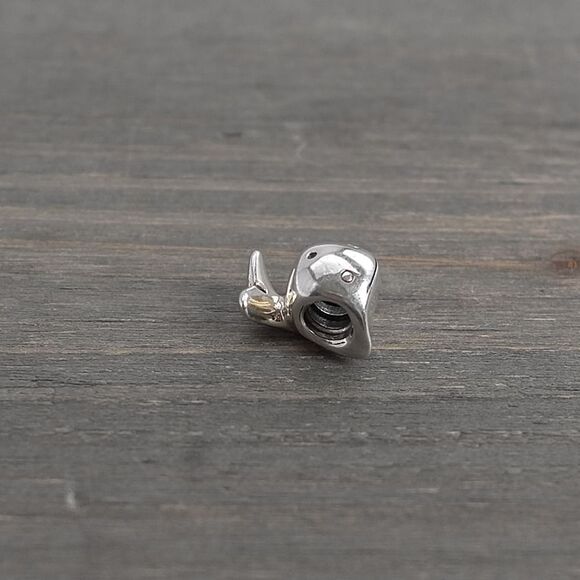 Chamilia Whale or Fish Charm Bead Sterling Silver Marked "Cham" 925 Retired 3.5g - Picture 3 of 5